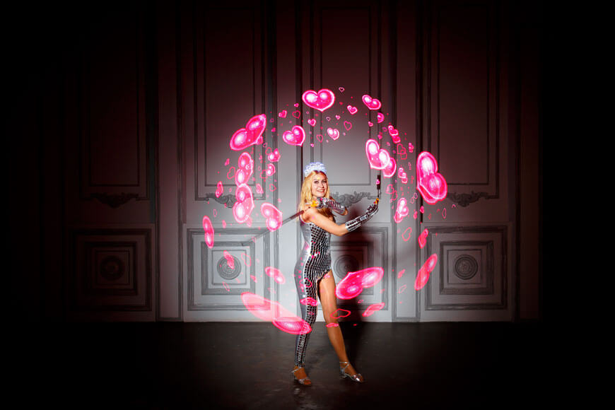 неоновое шоу